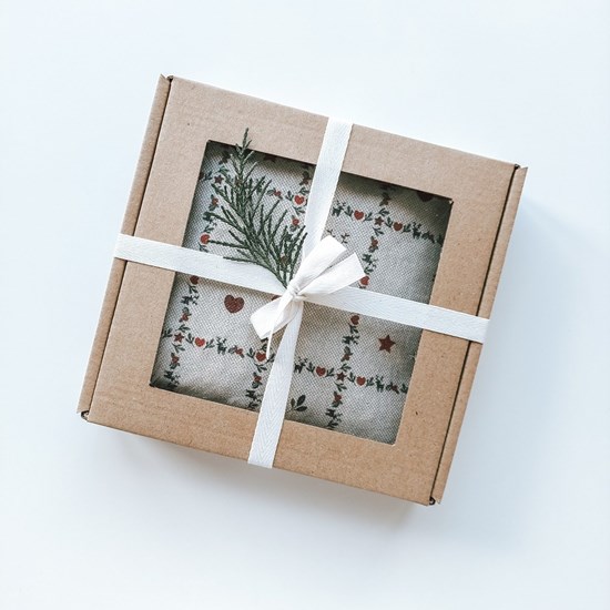 ekologiczny termoforu z pestkami wiśni na kolki i bolący brzuszek