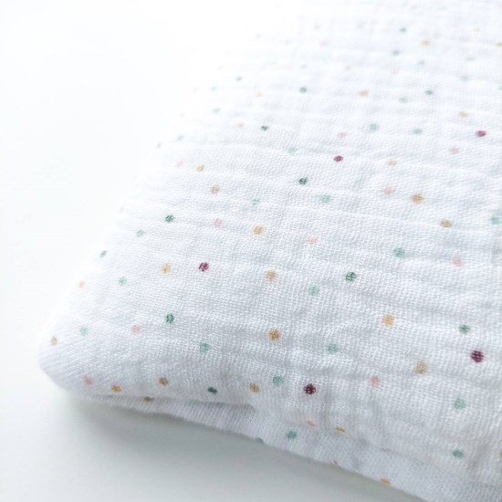 płaska muślinowa poduszka z wypełnieniem wszytym na stałe