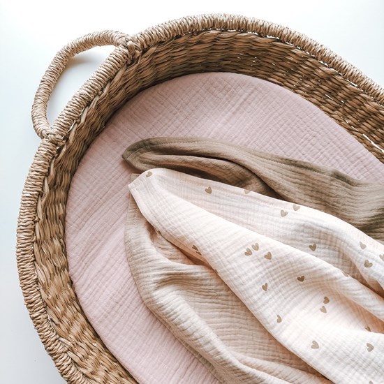 zestaw pieluszek w serduszka