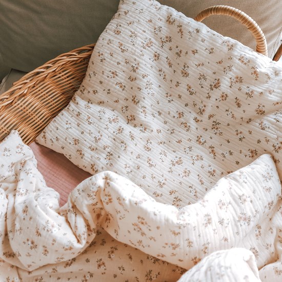 pościel do łóżeczka w kwiatuszki