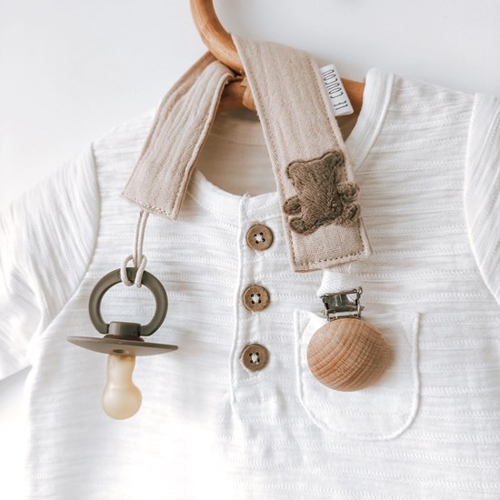 zawieszka do smoczka z misiem dla chłopca