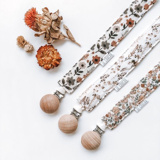 zawieszka do smoczka boho trawy