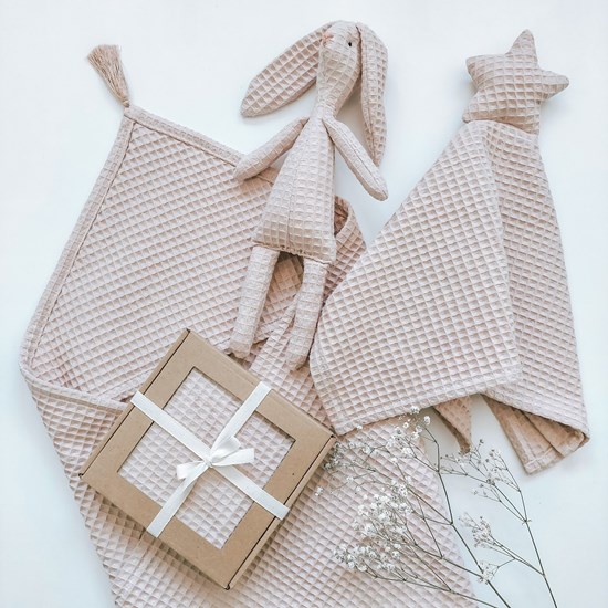 przytulanka gwiazdka w kolorze pudrowego różu