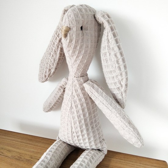 Króliczek przytulanka - piaskowy beż