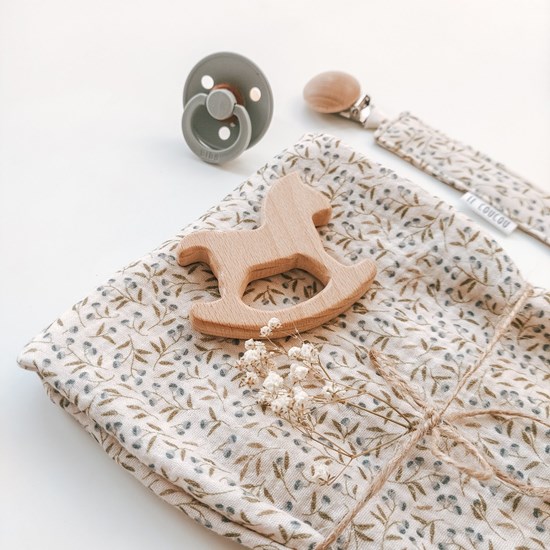 zawieszka do smoczka jagódki