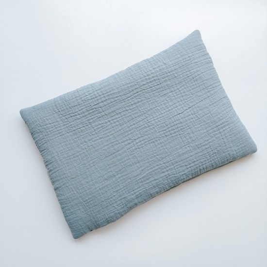 mała poduszka w kolorze morskim