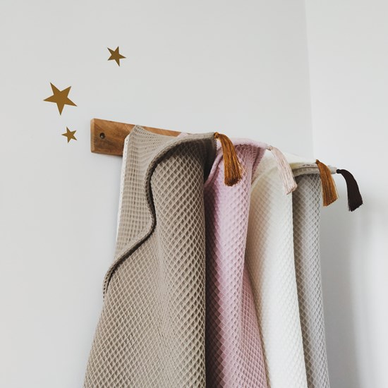 ręcznik wafelkowy z koronką w kolorze ciemny beż