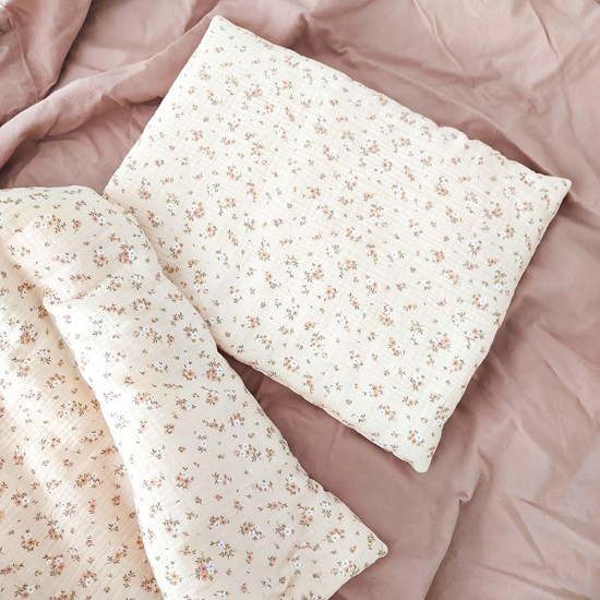 pościel do łóżeczka w kwiatuszki