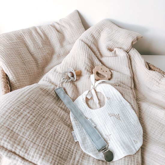 pościel do łóżeczka w kolorze beżu