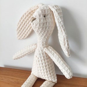 Króliczek przytulanka - kremowy