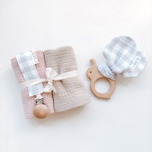 zestaw prezentowy dla noworodka w kratkę vichy