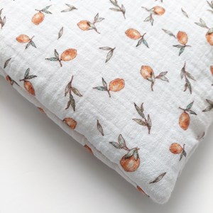 mała poduszka w cytrynki