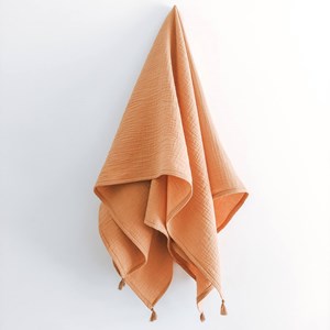 otulacz muślinowy w kolorze camel