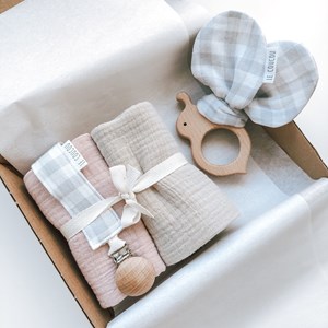 zestaw prezentowy dla noworodka w kratkę vichy