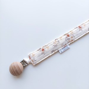 zawieszka do smoczka suszone kwiaty