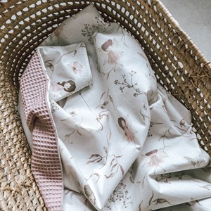 kocyk dwustronny we wróżki oraz wafelek w kolorze różu