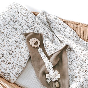 płaska muślinowa poduszka z wypełnieniem wszytym na stałe