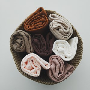 pieluszka muślinowa w kolorze beżu