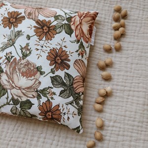 ekologiczny termoforu z pestkami wiśni na kolki i bolący brzuszek